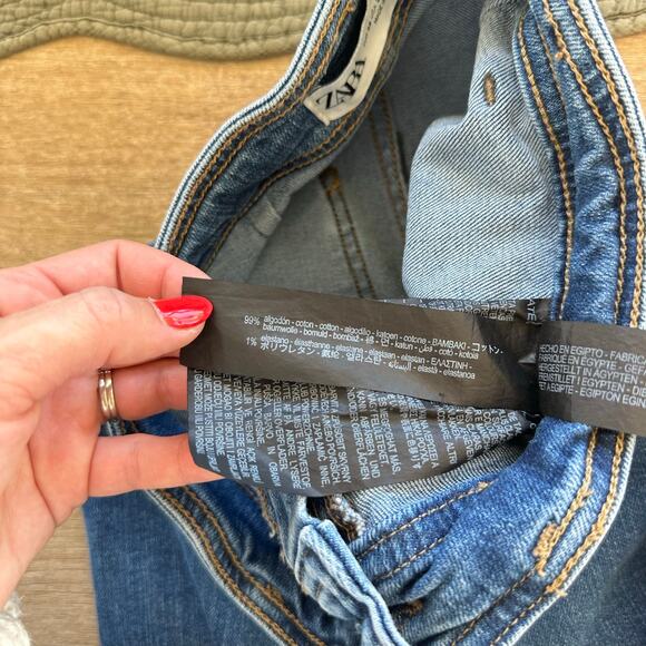 Zara Wide-Leg Raw Hem Jeans 2 - Picture 10 of 10